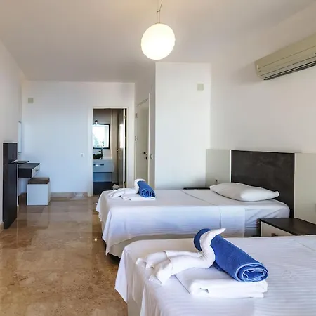 Blue Diamond Villa * קס